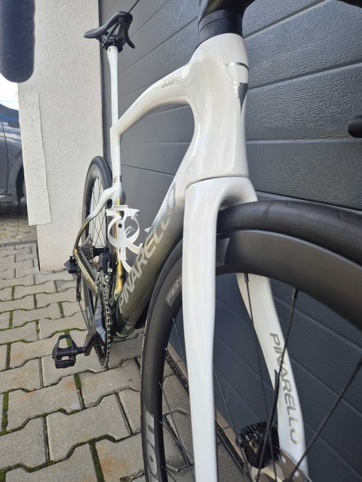 Piękny karbonowy rower szosowy Pinarello F- Dogma