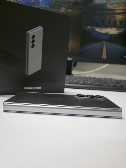 Samsung Fold 6 12/256Gb, Офіційний
