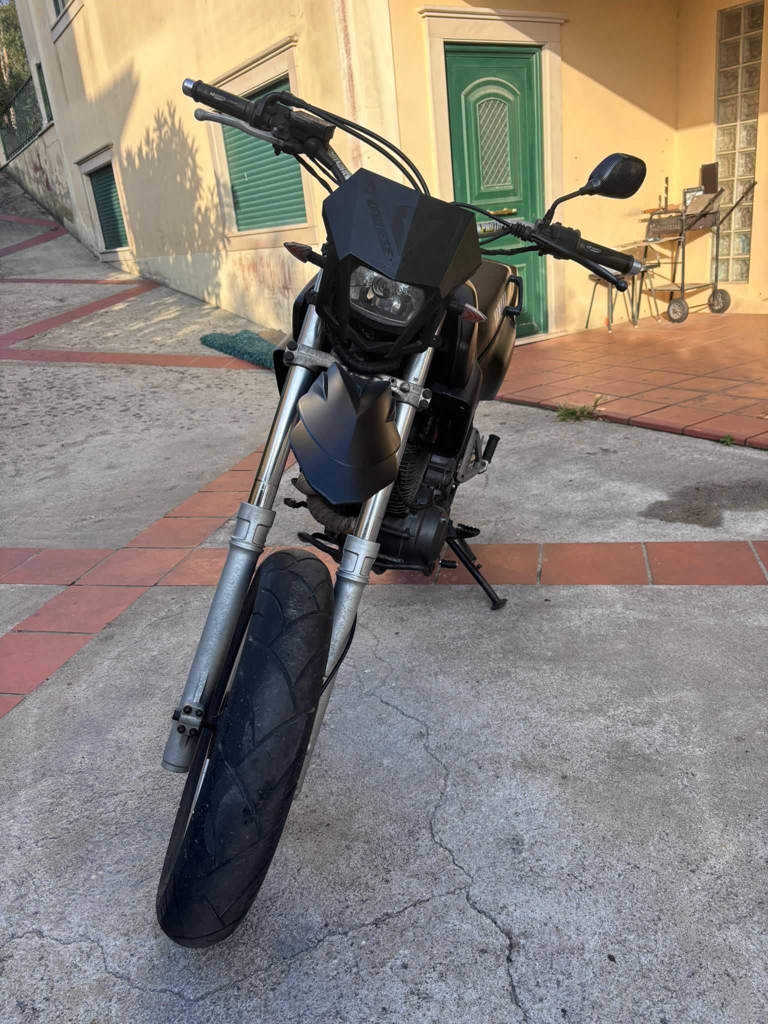Yamaha XT600e - SUPERMOTARD (CARTA A2 - 35kw)