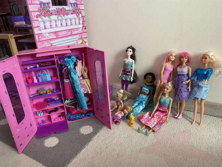 Lalki Barbie z akcesoriami