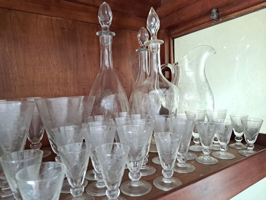 2 Serviços de copos antigos