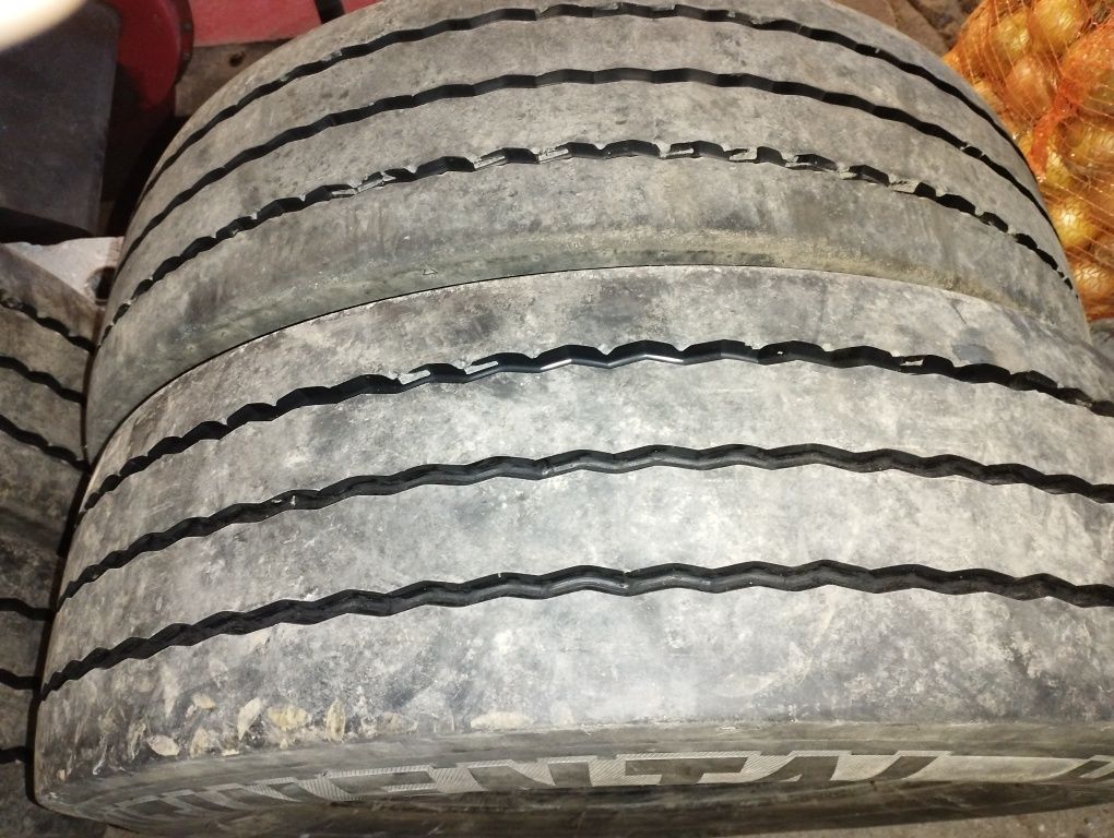 Opony 245/70 R 17,5 235/75R 17,5