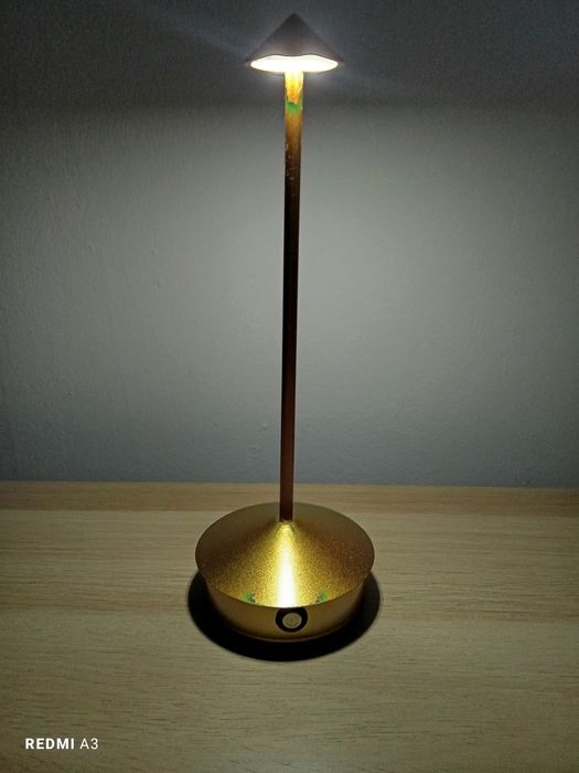 Iluminaria dourada