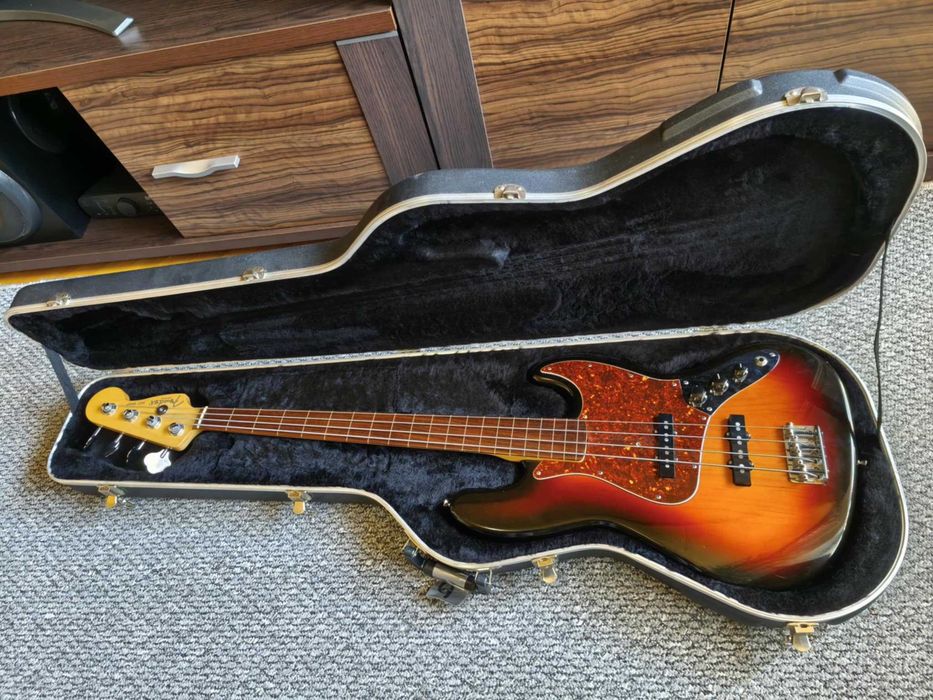 Gitara basowa fender "USA"