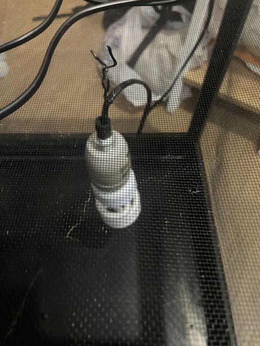 Terrario de 60 cm com luzes e casquilhos