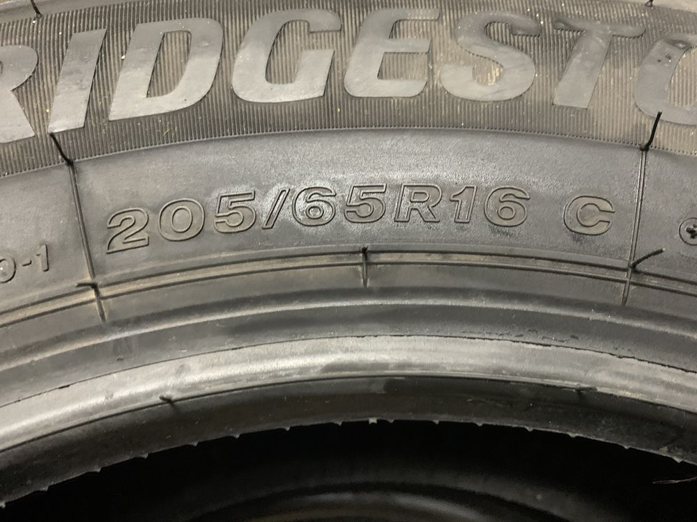 Шини Bridgestone 205/65 r16 C 2020р.