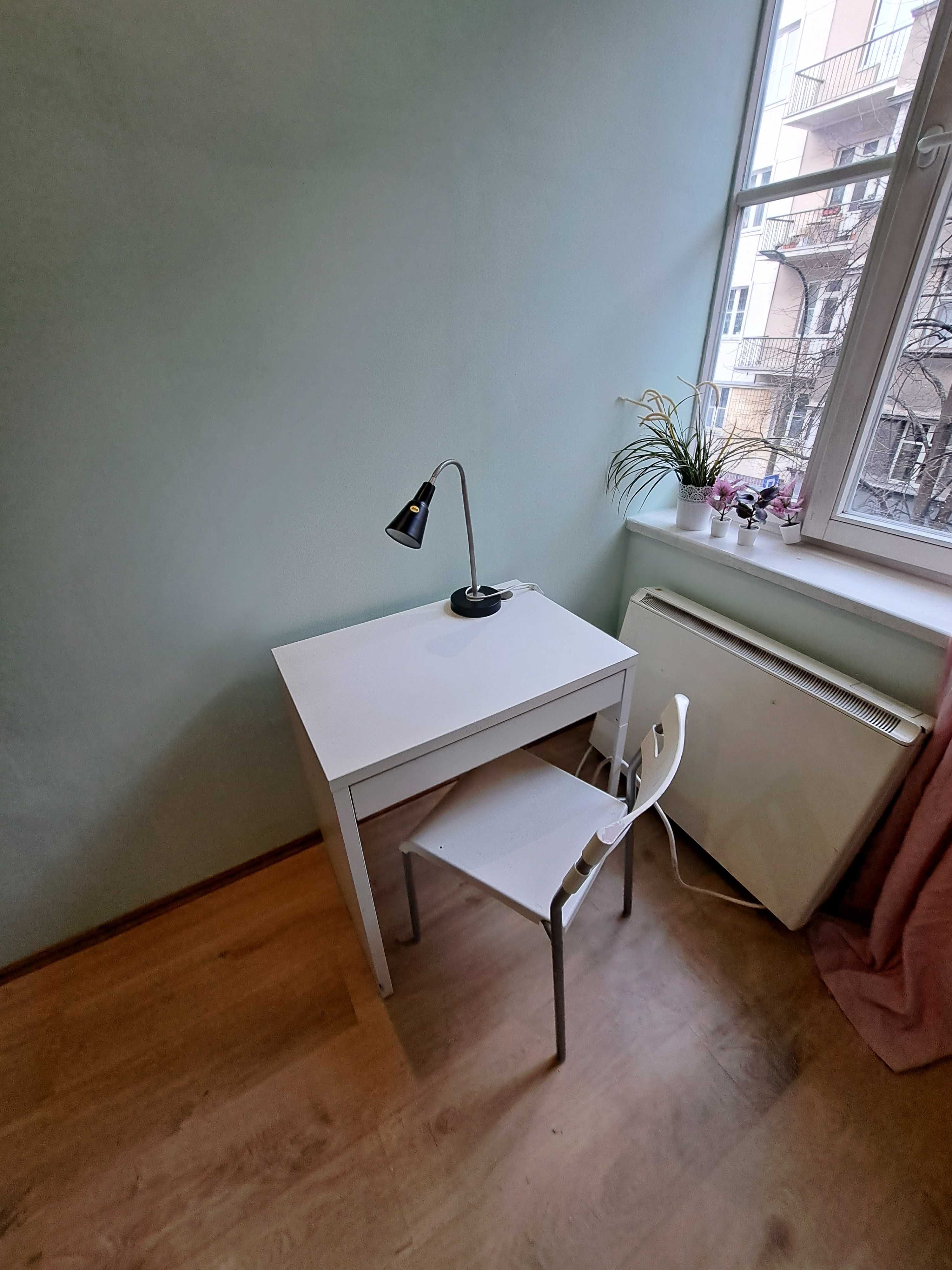 Room in the center for summer/ pokoj w centrum na wakacje