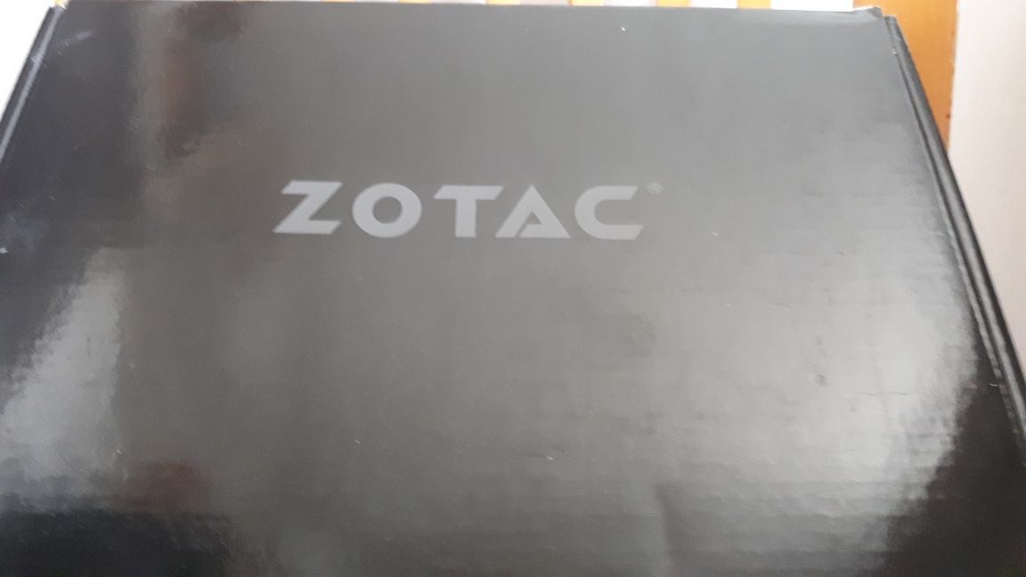 Видеокарта Zotac GTX 1060 6Gb  (6 Гб, GDDR5, 192 bit, PCI-E 3.0 x16)