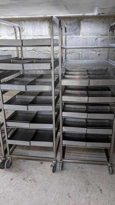 Skrzynki euro rolki wózek g/n mięso garmażerkę manery tace blachy ocie