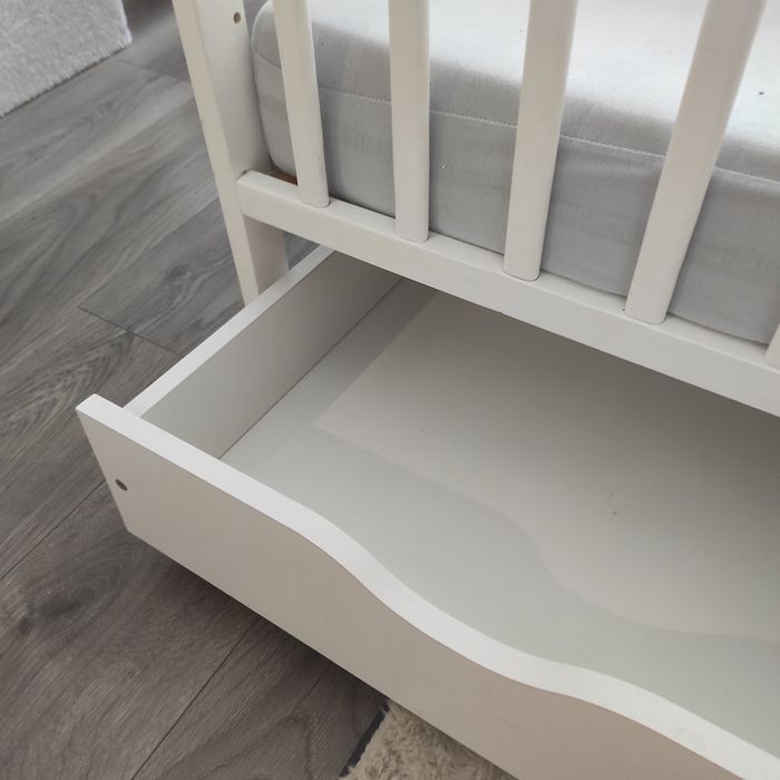 Łóżeczko drewniane białe 60x120 z szufladą +materac FIKI MIKI gratisy