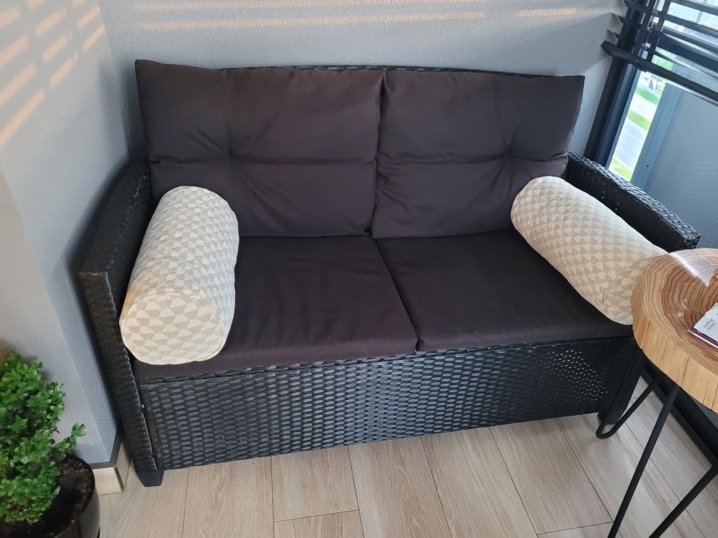 Sprzedam sofa na balkon lub taras