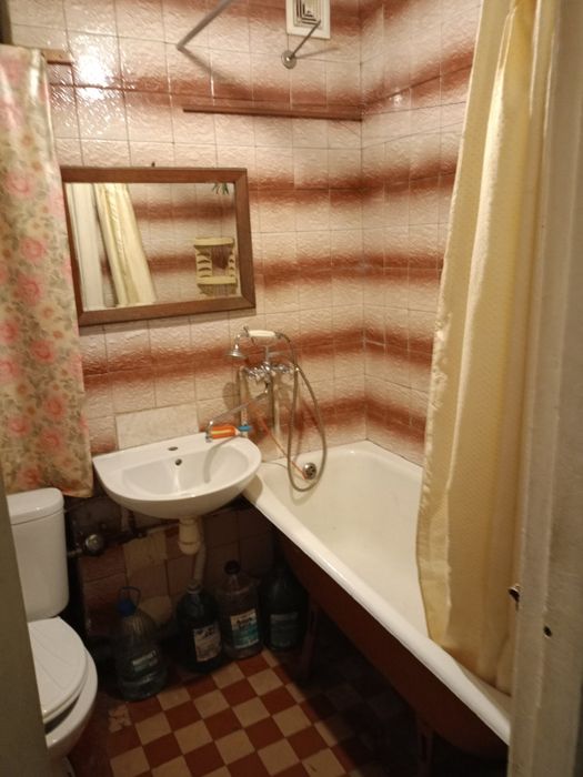 Сдам 2х комнатную квартиру в районе пр. Поля (Славутич)