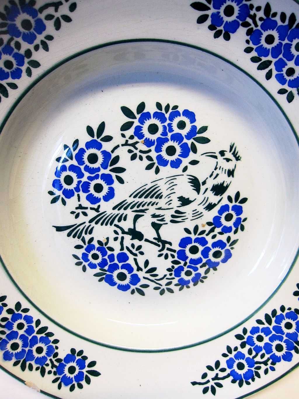 antigo prato em faiança portuguesa - flores e pássaro - não marcado