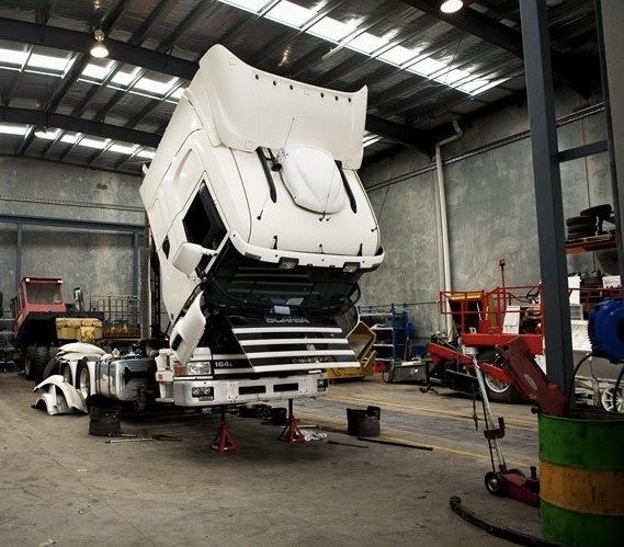 Виготовляємо кузови для вантажних авто/изготовление кузовов зерновозов