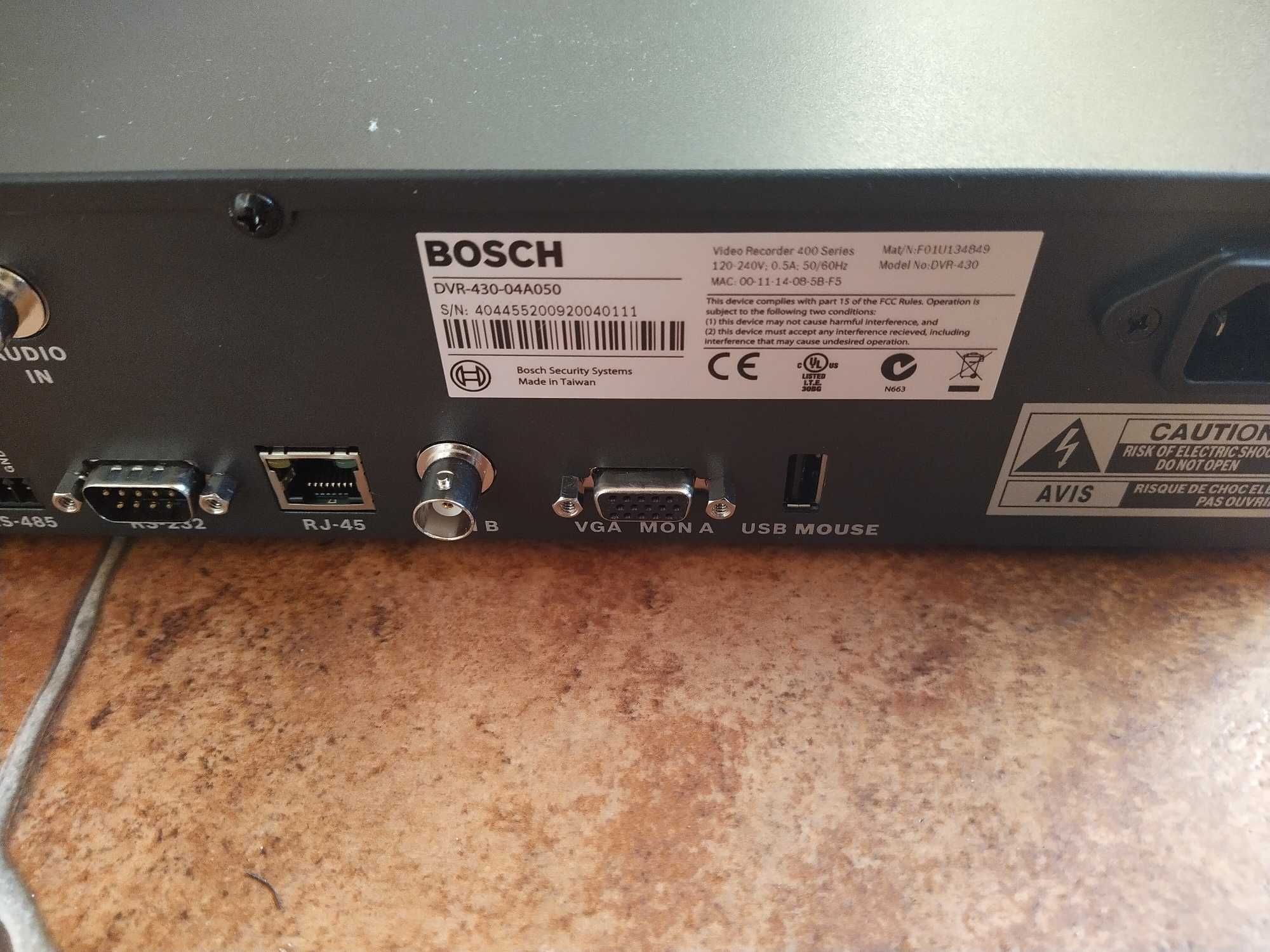 Rejestrator cyfrowy Kamer monitoringu Bosch DVR-430-04A050