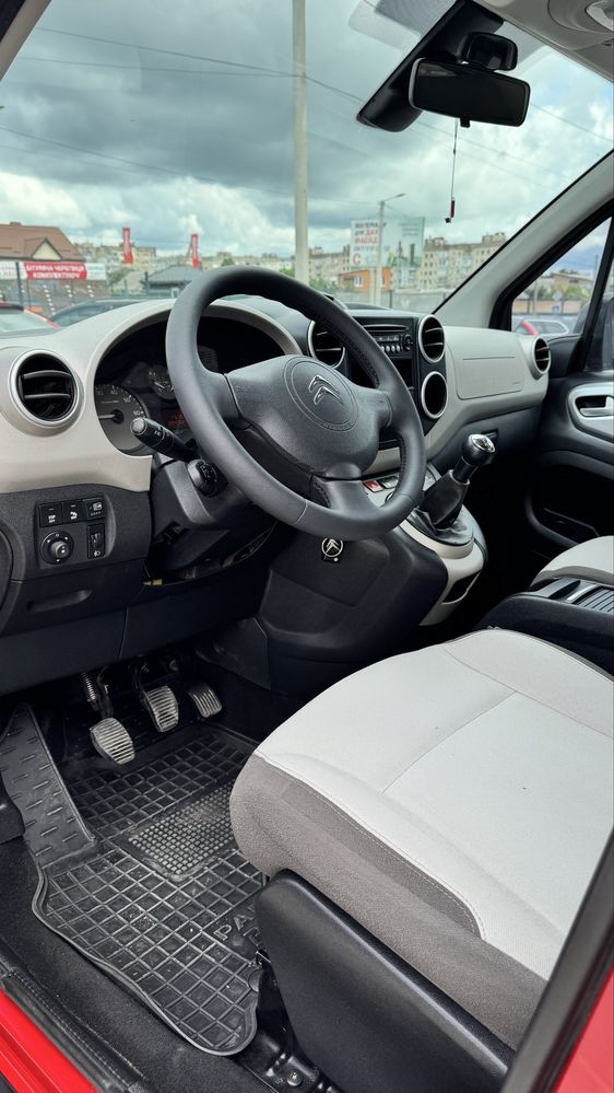 ПАСАЖИР Citroen Berlingo Сітроєн Берлінго 2013р 1.6 ГАЗ/БЕНЗ 5МКПП