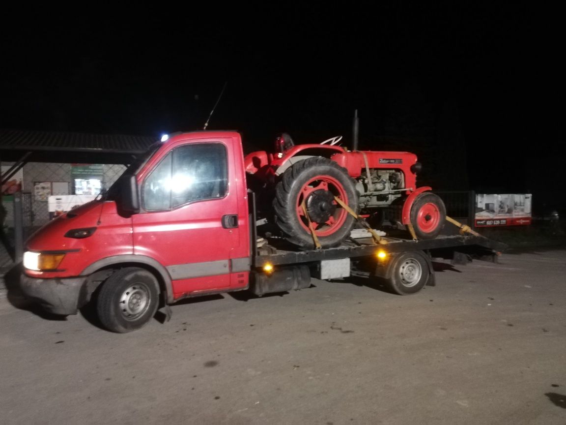 Auto laweta transport maszyn pomoc drogowa Ursus C330 i c360  pług