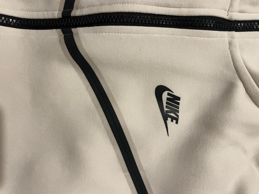 Nike tech original