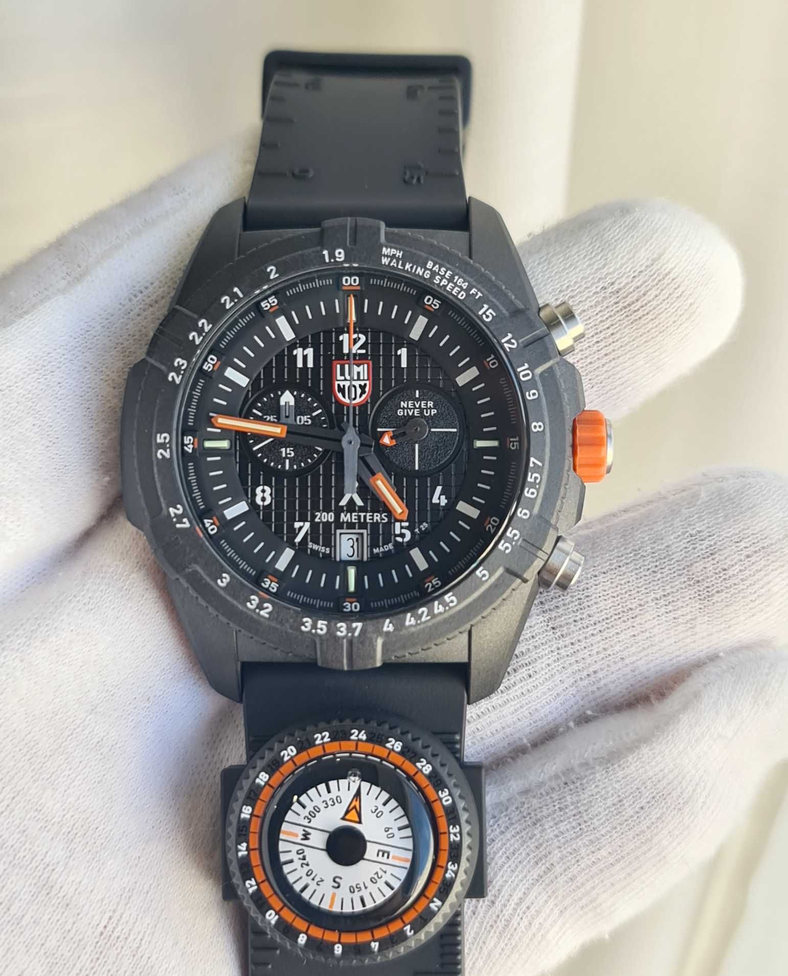 Чоловічий годинник часы Luminox 3782 Bear Grylls 45mm Carbon Tririum