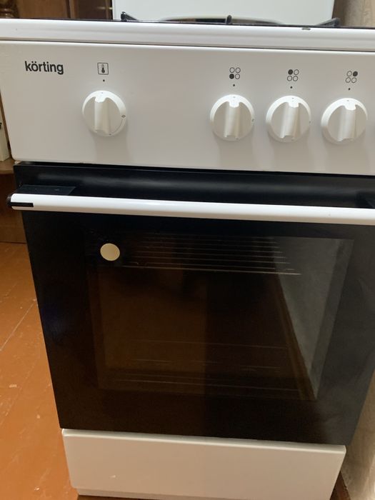 Продам газову плиту Korting