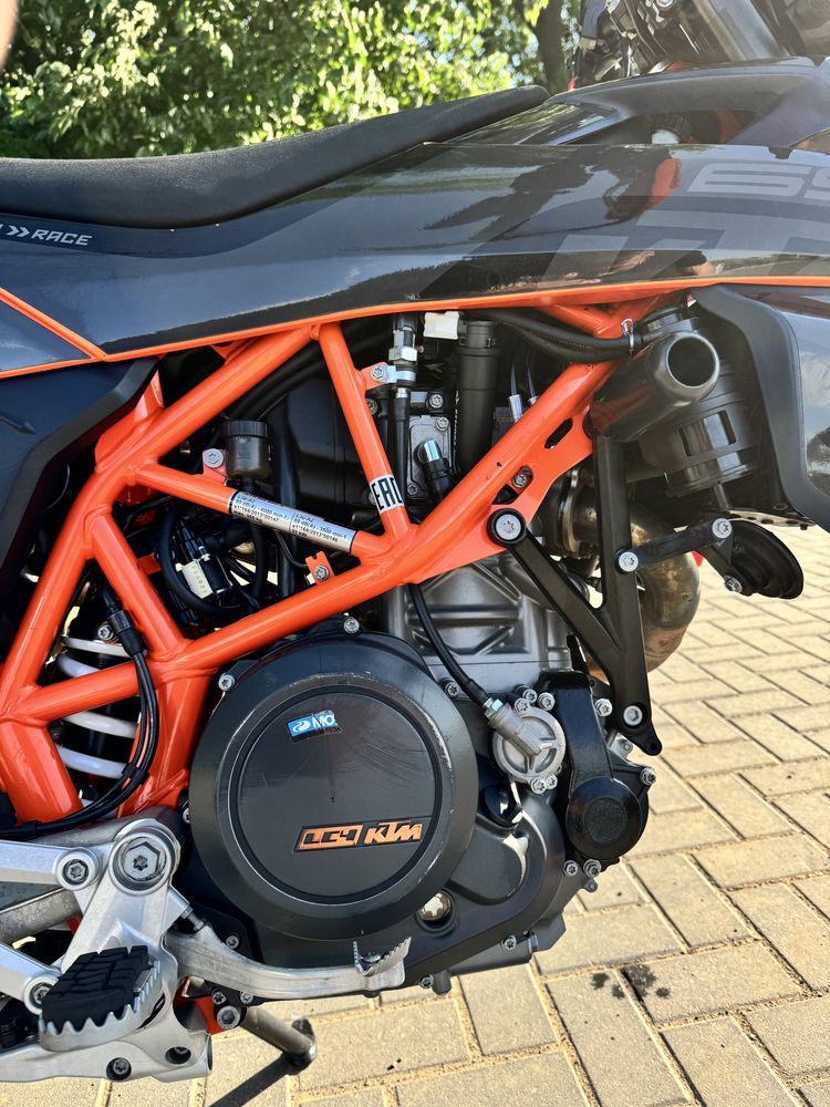KTM 690 smc r