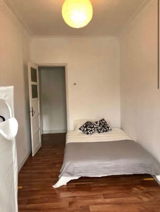 Quarto no centro do Carregado ao lado do pingo doce