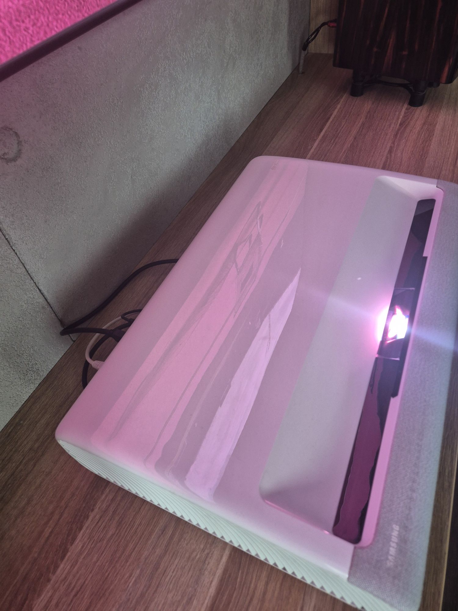 Samsung LSP9T projektor krótkiego rzutu UST Premiere 9