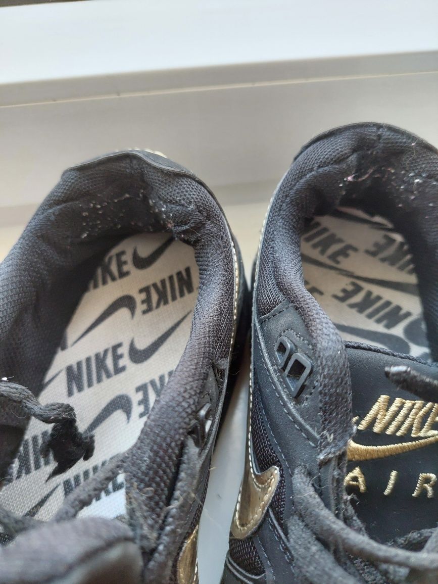 Nike Air max zloto czarne