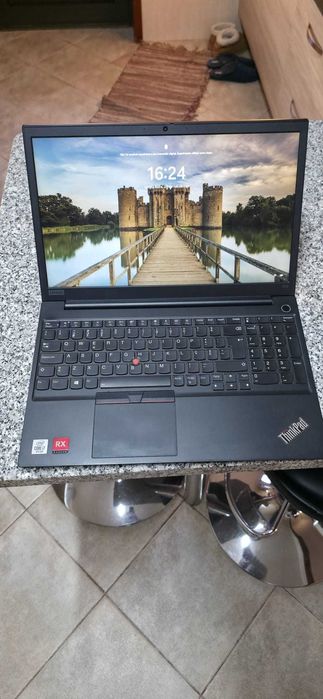 PC Lenovo thinkpad e15
