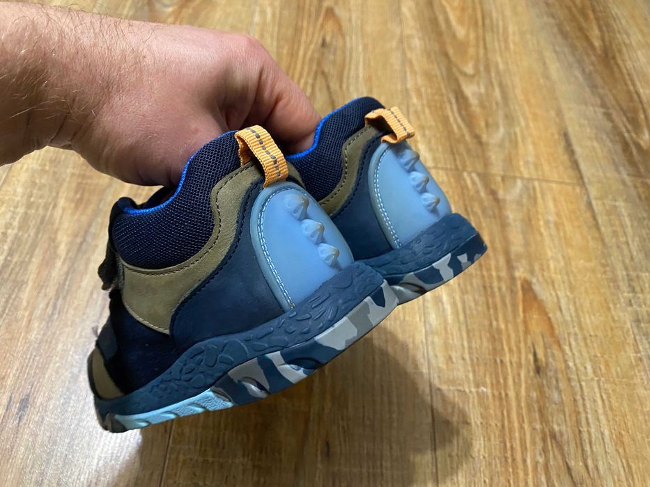 Кроссовки хайтопы демисезон кросівки черевики Clarks оригинал р.30