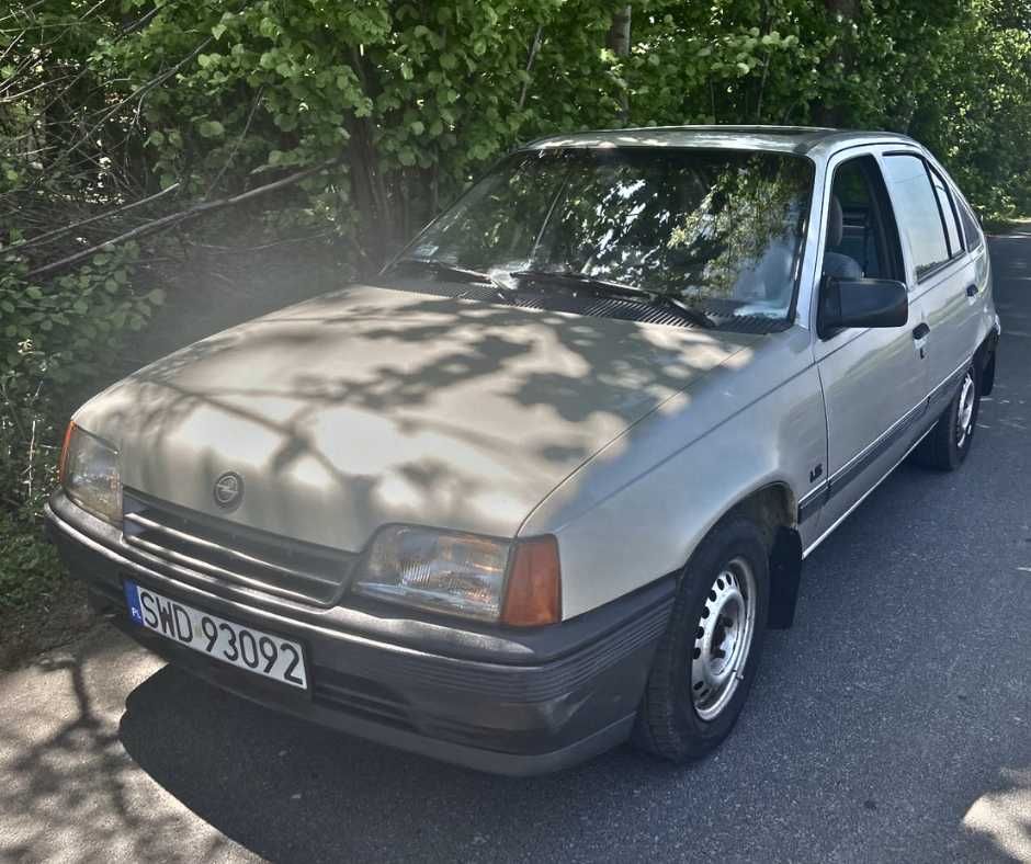 Opel Kadett 1.6i