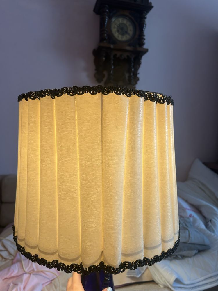 Lampa poecelanowa z abazurem