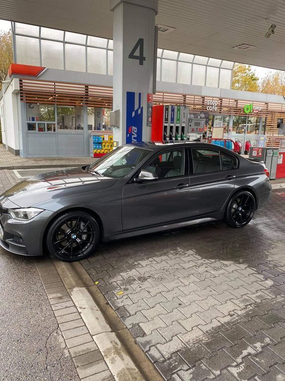 4x Felgi 18 m.in. do BMW 1 F20 2 F22 3 E36 E46 E90 E91 E92 E93 F30 F31 4 F32 F33 5 F10 - B1416