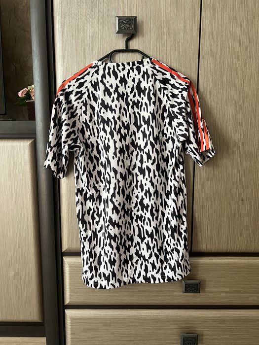 Чоловіча оригінальна нова футболка Adidas S розмір