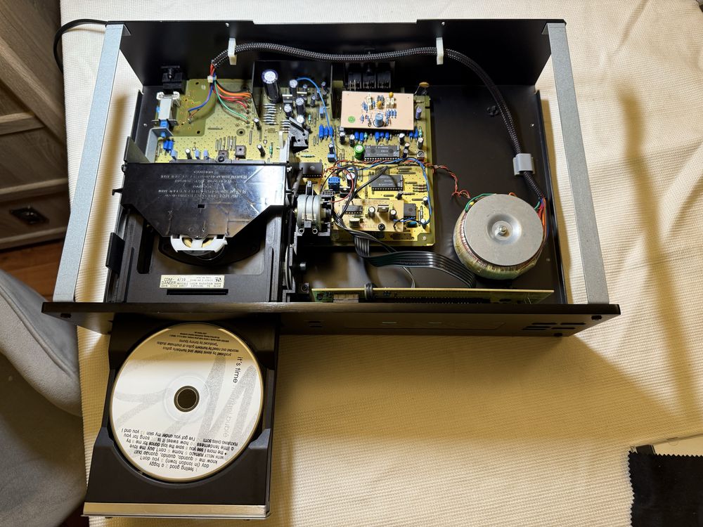 CD програвач Orelle CD-100