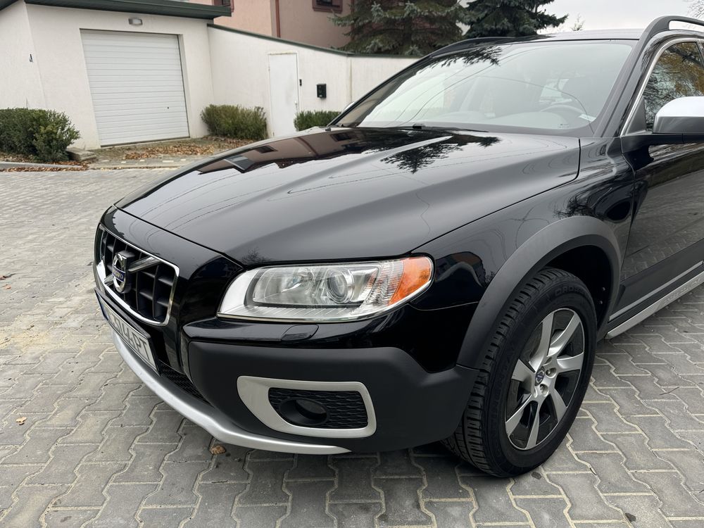Продам Volvo xc70,2,4d