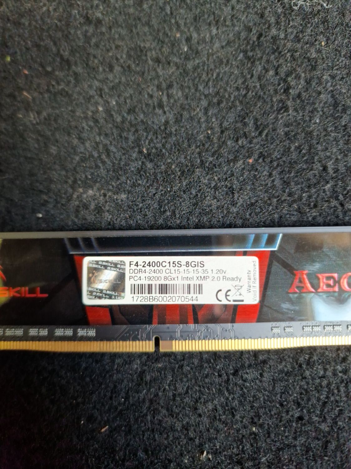 2 pentes Memória RAM GDDR4 8GB cada