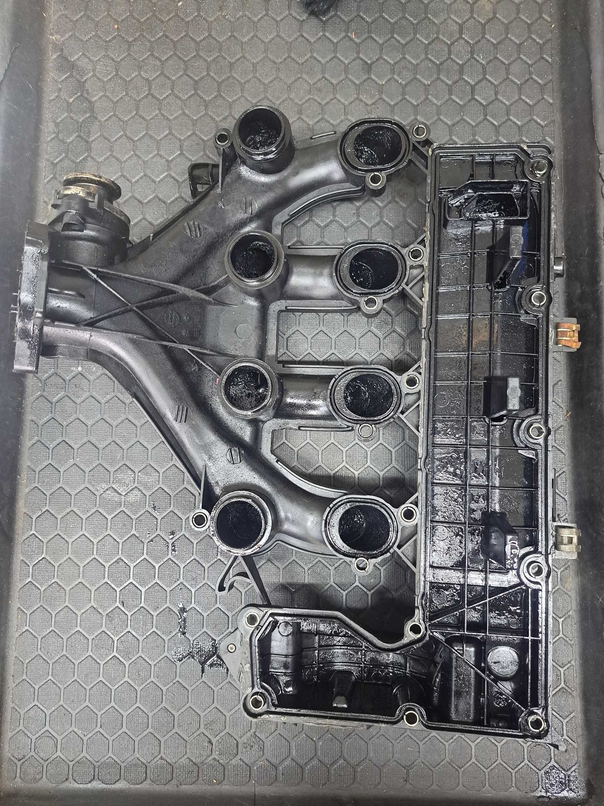 Kolektor ssący Ford Kuga Mk1 2.0 TDCi 136KM