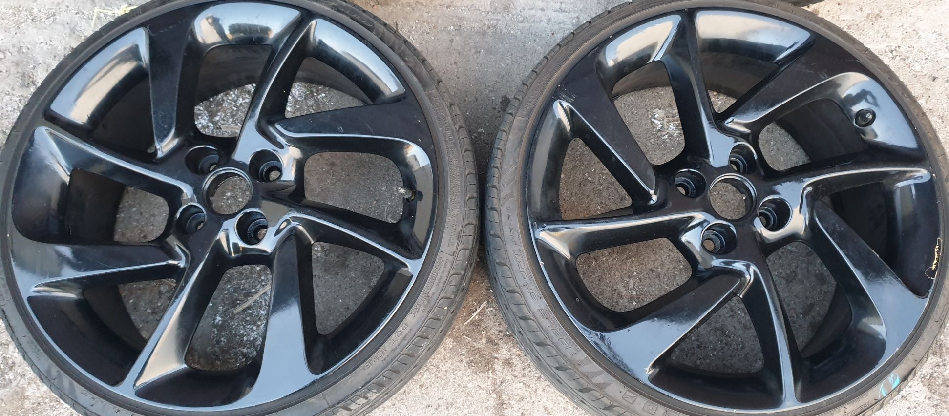 Alufelgi Opel 17 4x100 ET 44 7J Felgi czarne Adam Corsa Vectra Meriva