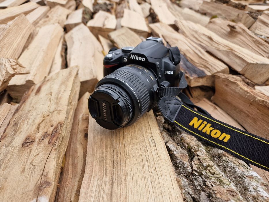 Проф дзеркальний фотоапарат Nicon D3000