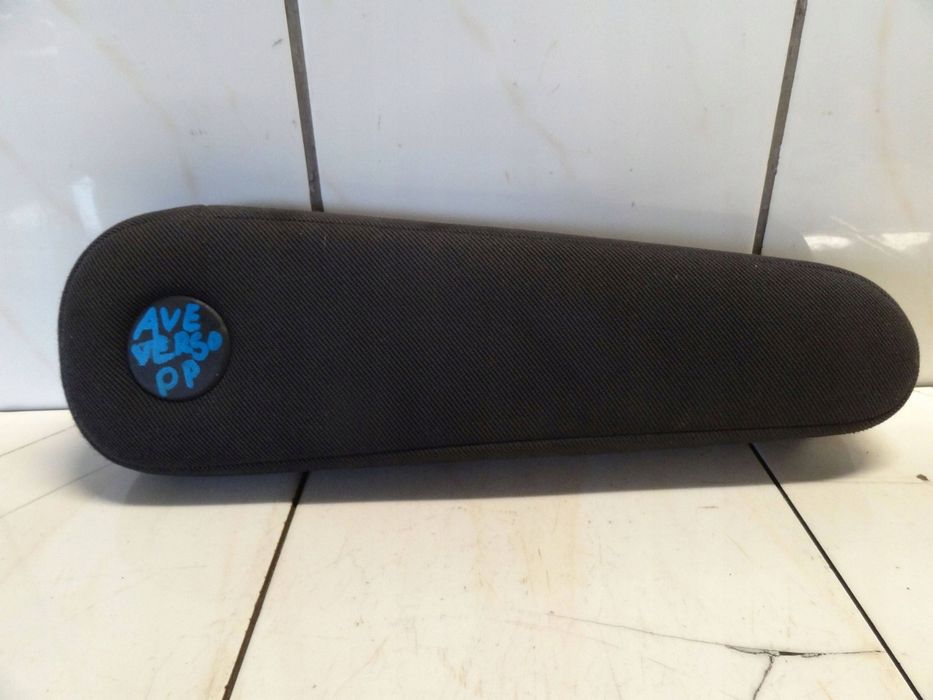 Toyota Avensis Verso 2003 Van podłokietnik Fotela Prawy przód…