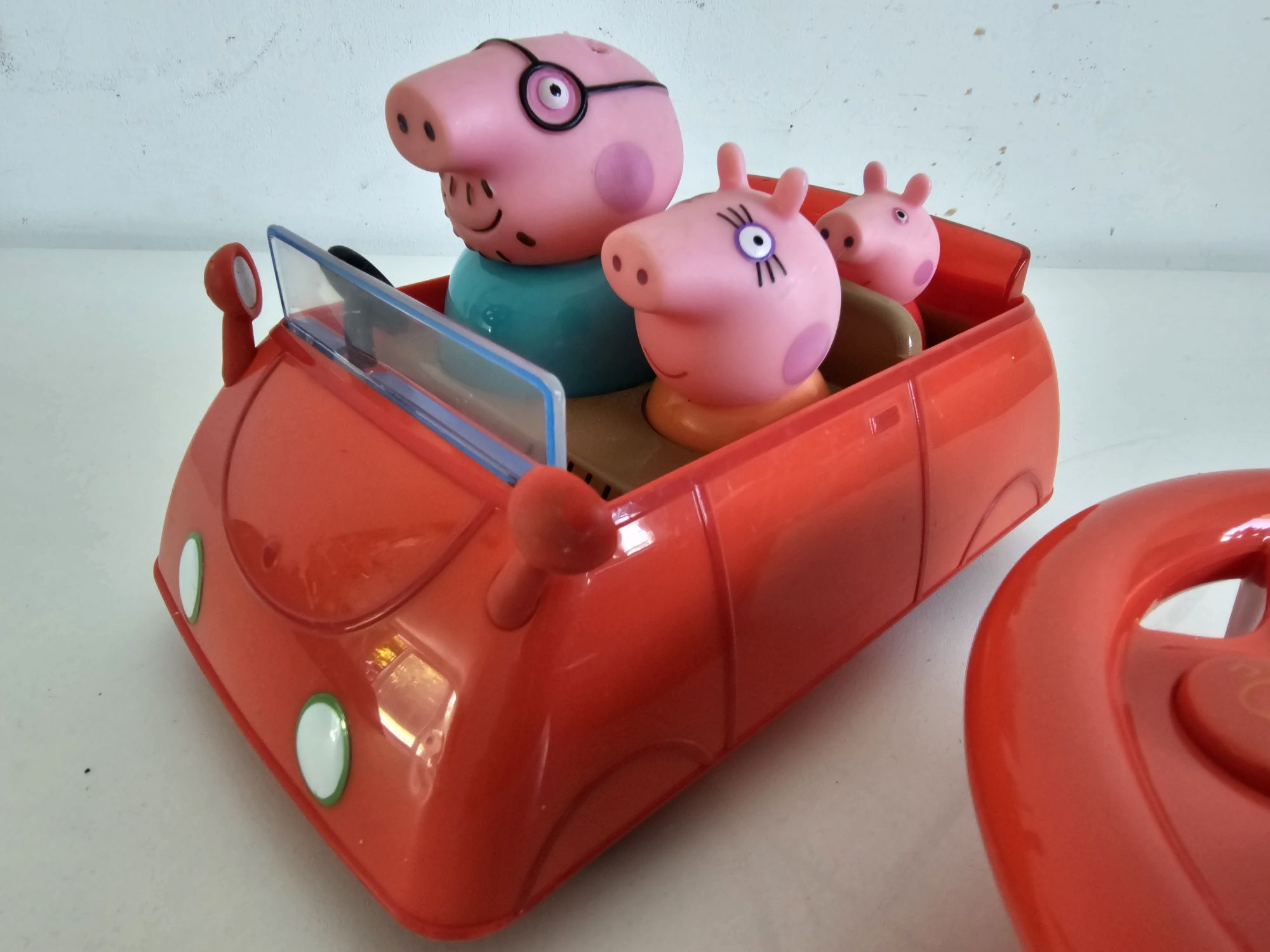 Świnka Peppa Pig Grający Sterowany Samochód Auto