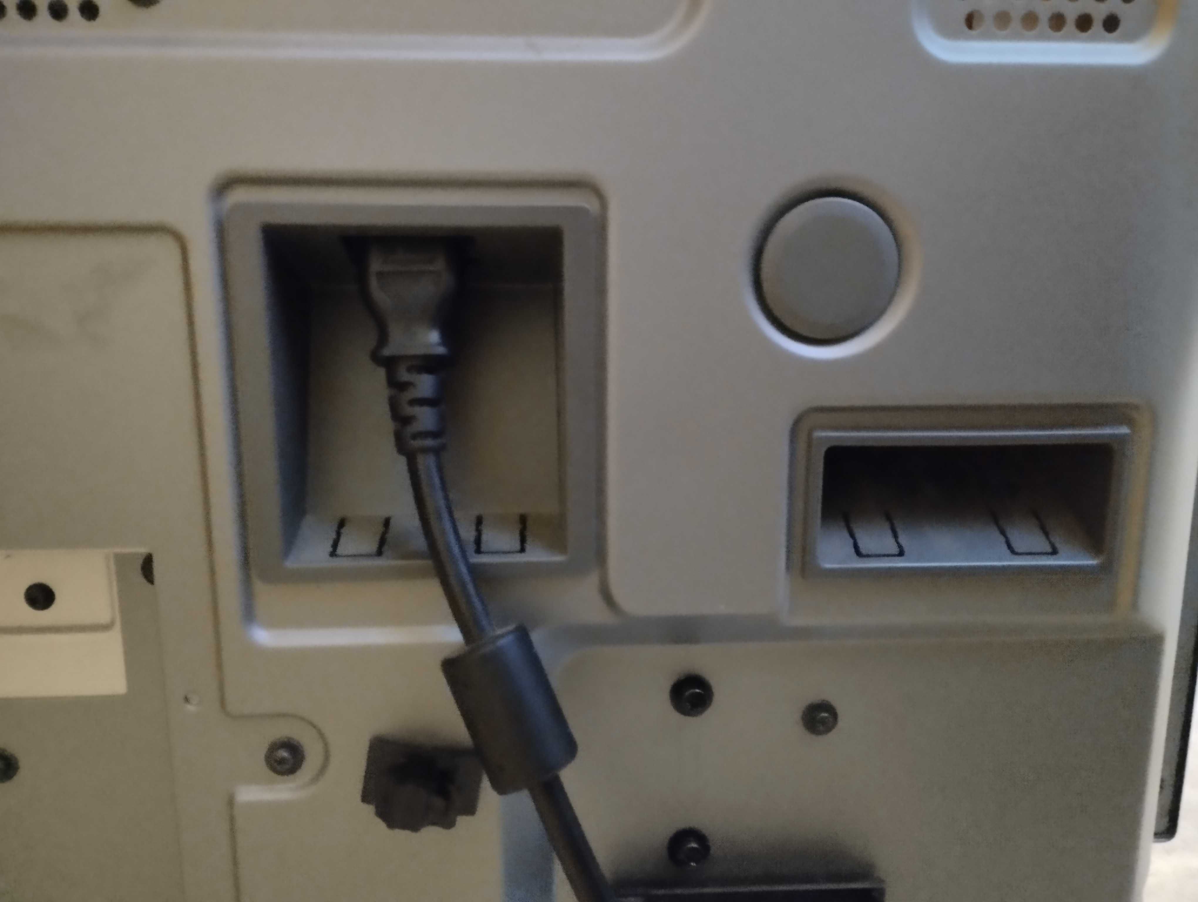 Великий плазмовий телевізор Panasonic TY-ST42PX5W