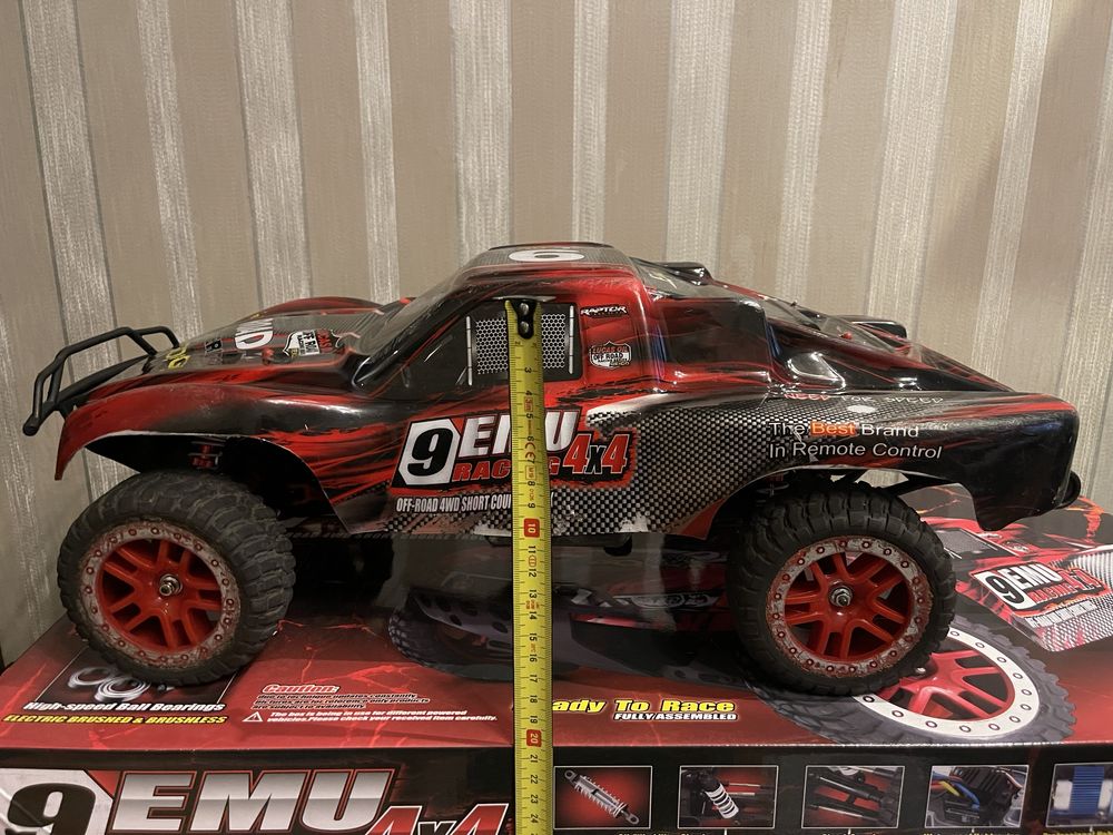 Машинка на радиоуправлении Remo Hobby 9EMU RS model