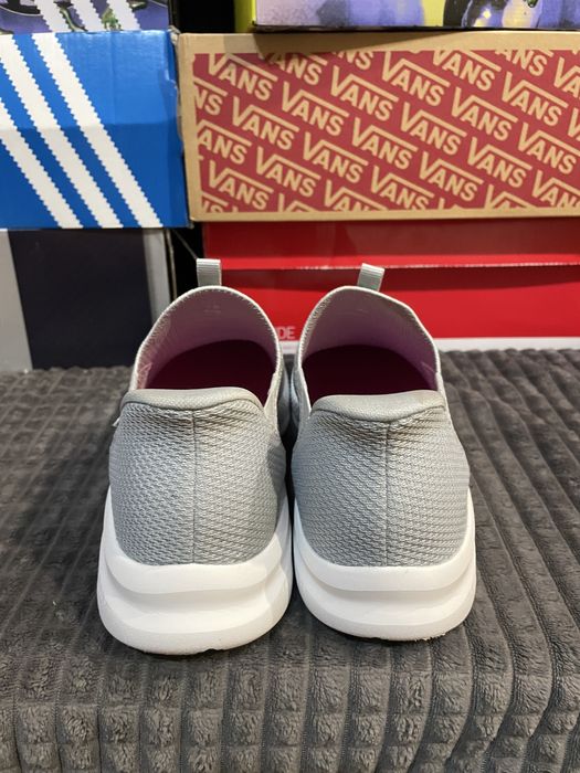 Жіночі кросівки Skechers Slip-Ins 40,5(26см) оригінал