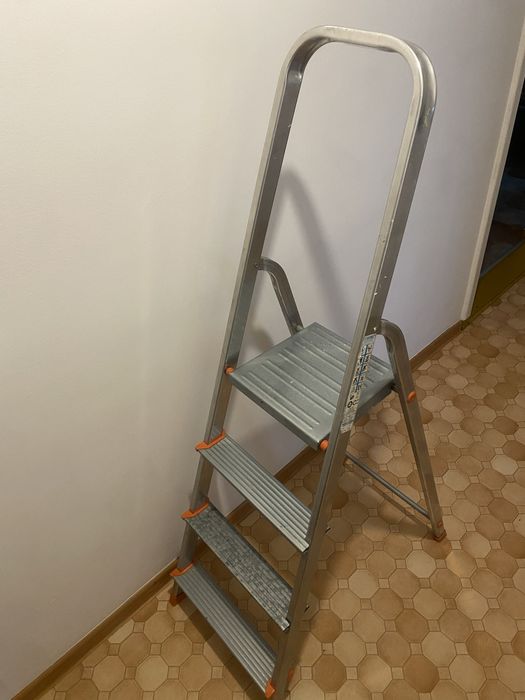 Drabina aluminiowa czterostopniowa