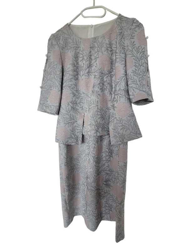 Elegancka sukienka w stylu garsonki