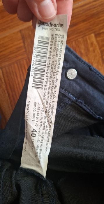 Calças de ganga Stradivarius tamanho 40