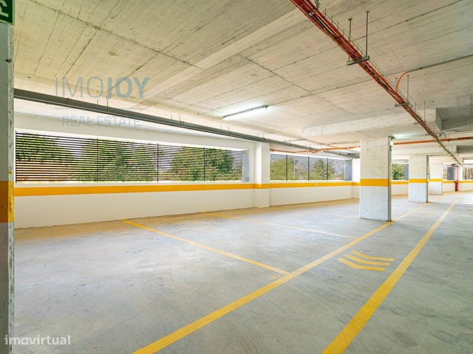 Garagem Box para Venda no Centro de Portimão
