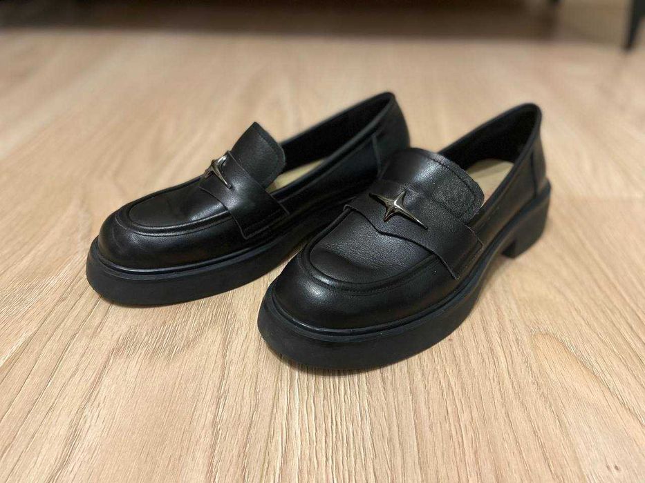 Жіночі лофери Attico/Stillo 39(40) розмір, натуральна шкіра